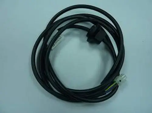 Stromversorgungskabel mit mehreren Leitungen und einem Stecker, geeignet für Geräte von Remeha. Kabel erscheint gewickelt und hat eine Länge von etwa 1500 mm.